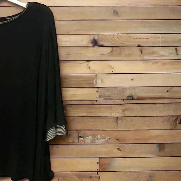 Emerald Black Tunic with Striped Accents – Women’s Size Large - Picture 2 of 2